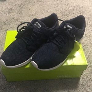 NWT Navy Adidas QT Cloudfoam Sneakers Size 9.5